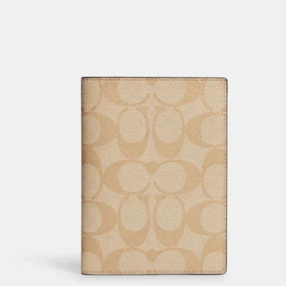 ❤️❤️❤️NWT Coach passport bag/case/cover in signature monogram canvas ❤️❤… - Picture 1 of 11